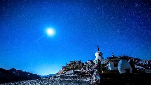 这座山被称为康巴第一关，是川藏线上的第一座具有挑战性的高山！