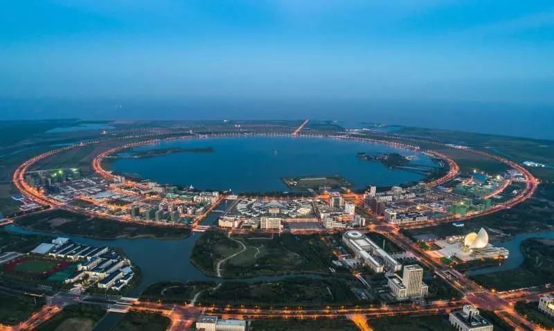  人工岛|世界上最大人工岛，耗资271亿填平91平方公里海域，就在