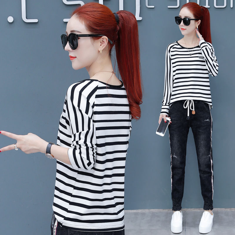 女人再漂亮，去年的衣服也别穿，60元T恤买几件，天天美不一样