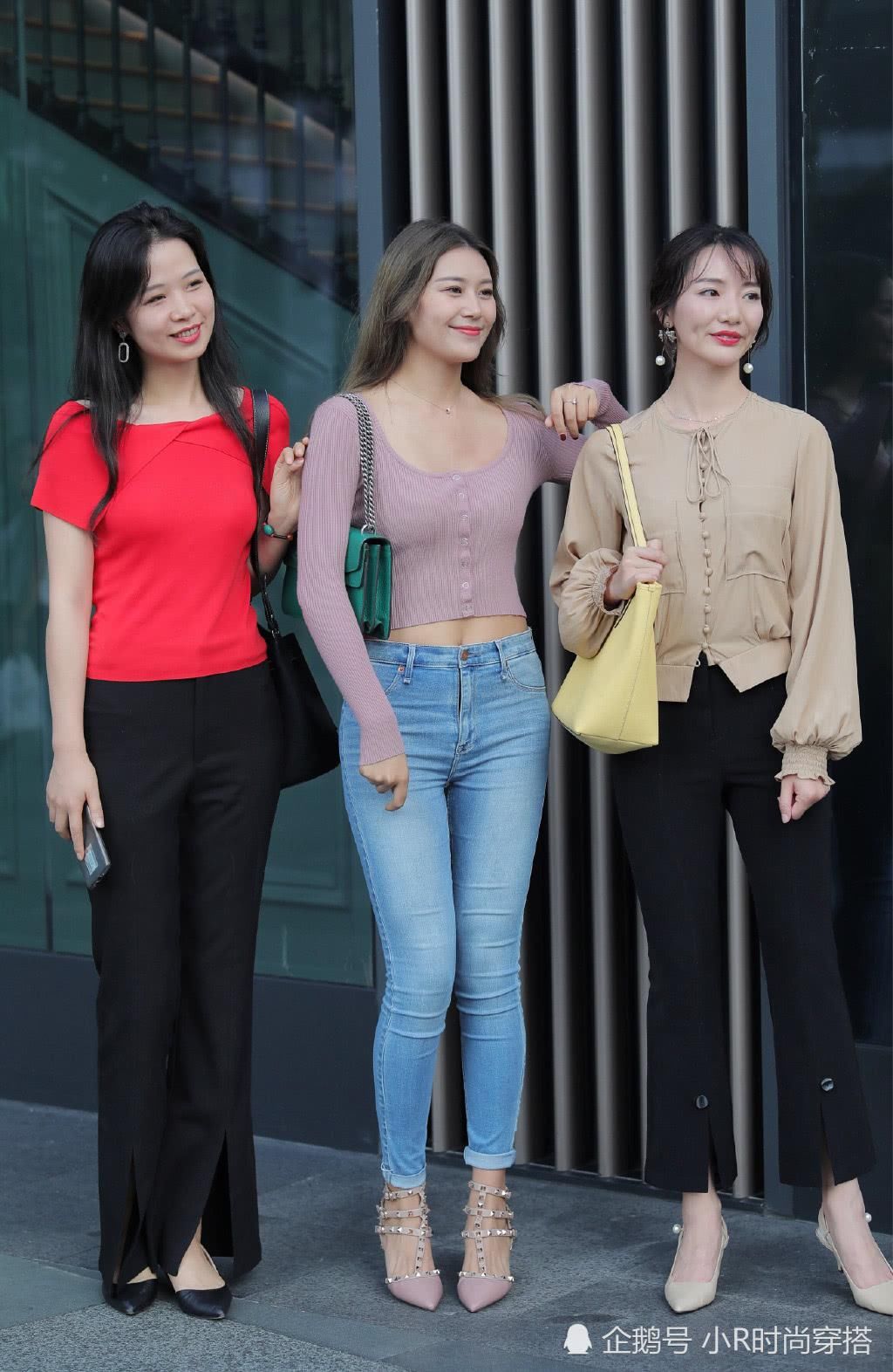  气质：巧搭牛仔裤，清爽减龄又个性，让你的气质更显自信阳光