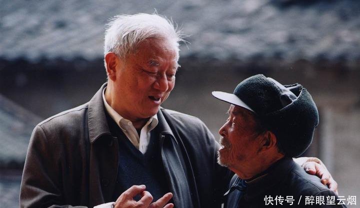 有专家建议取消土葬改为火葬，还美其名曰对农民好，你咋看