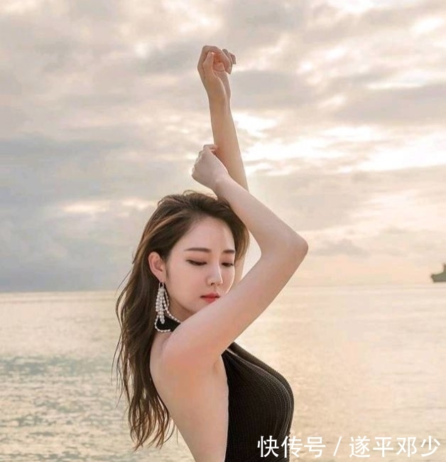 「 图集」秀出玲珑身姿,绽放迷人魅力,休闲图集:狐媚动人的8位热辣女生