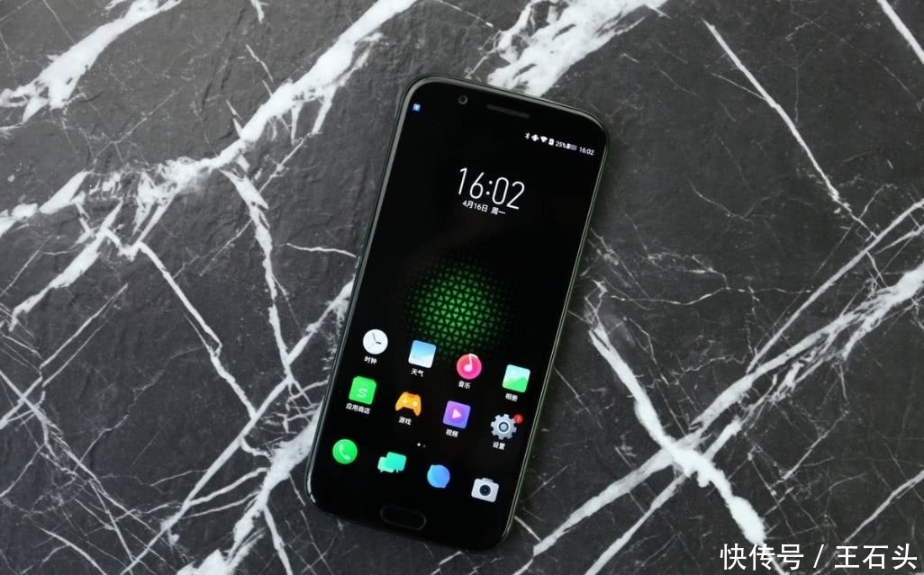 跑分造假实锤！华为四款机型被除名，官方大胆承认，值得点赞！