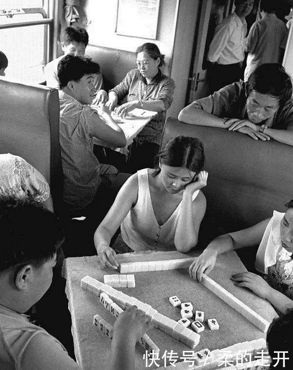  「记得」1980年代中国火车老照片, 还有多少人记得那时候坐火车