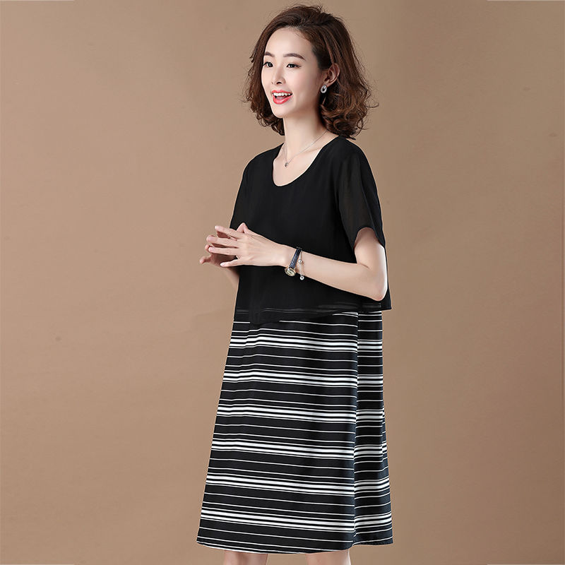 老婆肚子3层游泳圈，但从没人说她胖!试试“假两件”，巨显瘦