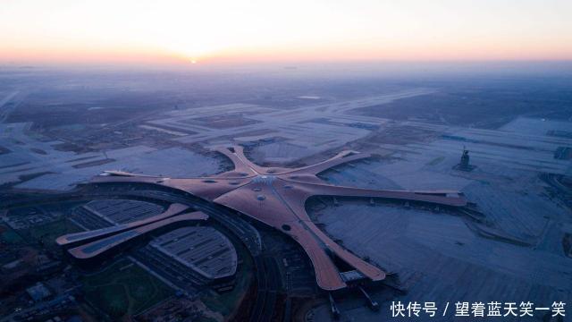 举国沸腾！我国超级壮举创造奇迹，美国大呼成第三世界国家