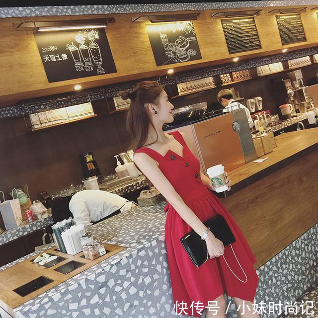 衣裙女@小个子女生想走到哪艳到哪,又怎能缺少小红裙的衬托