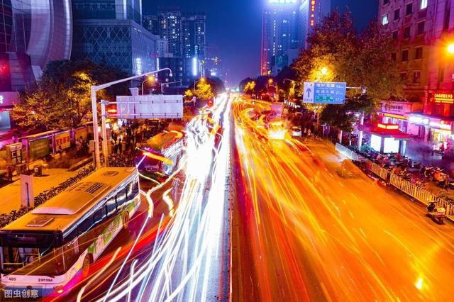 武汉人口吸虹效应！光谷关东街百万人口堪比一座中型城市