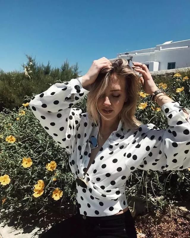 初代博主，最爱的还是她-换季穿衣没灵感?从她身上能找到!