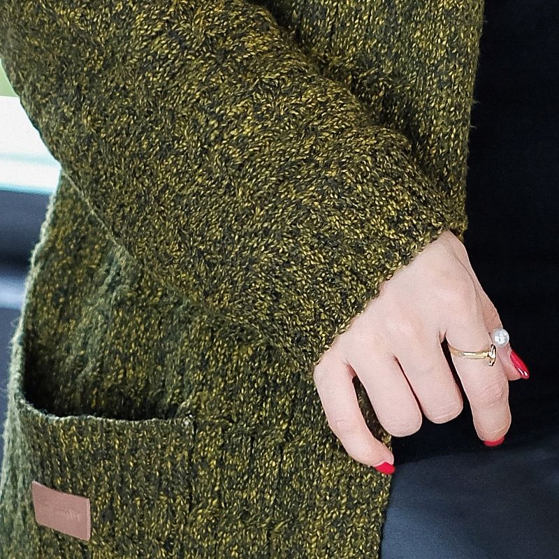 马上中秋了!瞧瞧下面这开衫，时尚洋气穿出女王控