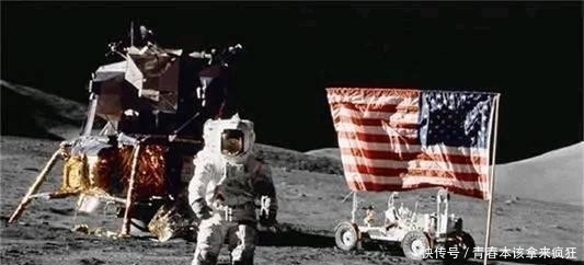 一晃几十年过去了,美国当年插在月球上的国旗