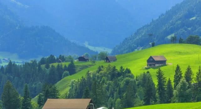 因为太美禁止拍照的国家，7块钱买湖景房，一生一定要去一次