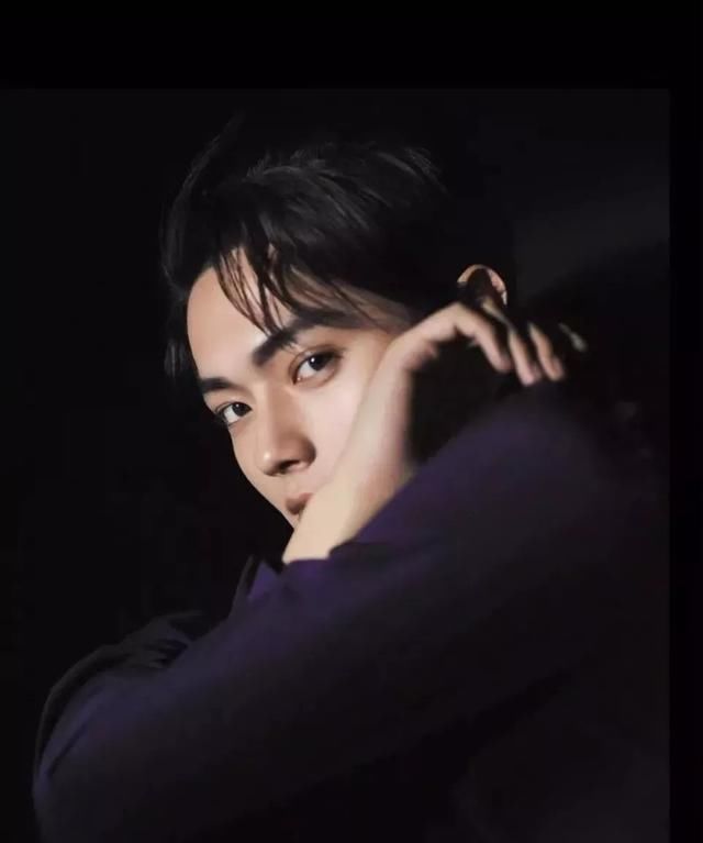 男士刘海发型怎么选？试试富察傅恒的撩妹刘海