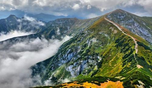 最喜欢请客的国家：吃饭人一般不能为单数，风景美丽吸引游客前往