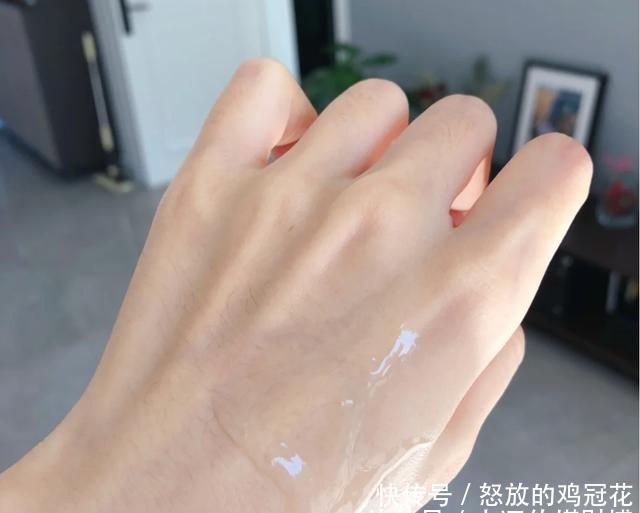  「不少」敷面膜四个正确做法，能让效果翻一倍，不少人都因为懒浪费了面膜