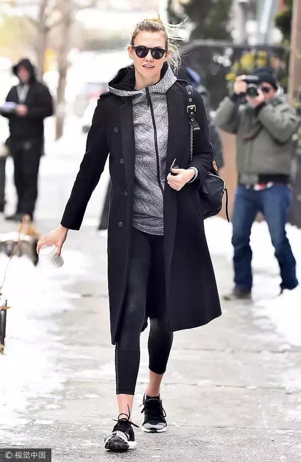 你知道有一种短裙叫“要走光”么？