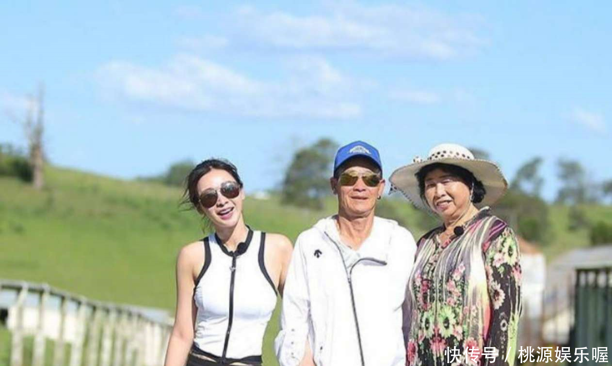 柳岩父亲去世发文悼念，网友说这是炒作，伤口撒盐让人心寒