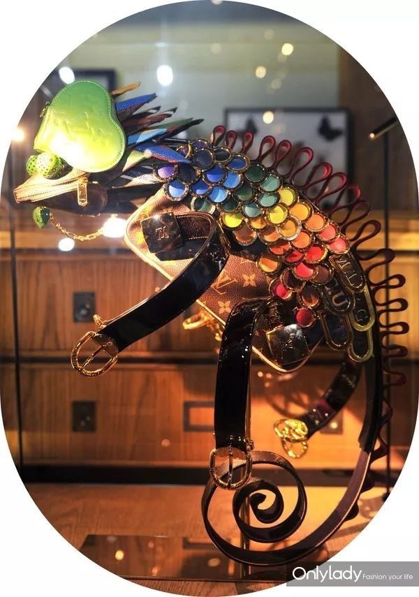 带喵星人出门还是汪星人呢?今年最流行的包包是它们!