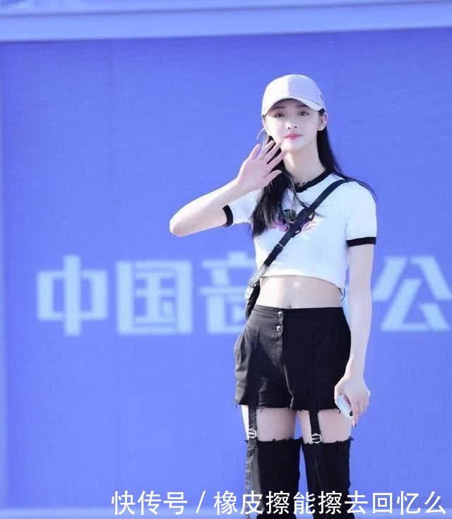 周洁琼性感撩人,可看到她的裤子时,尴尬症都犯了!