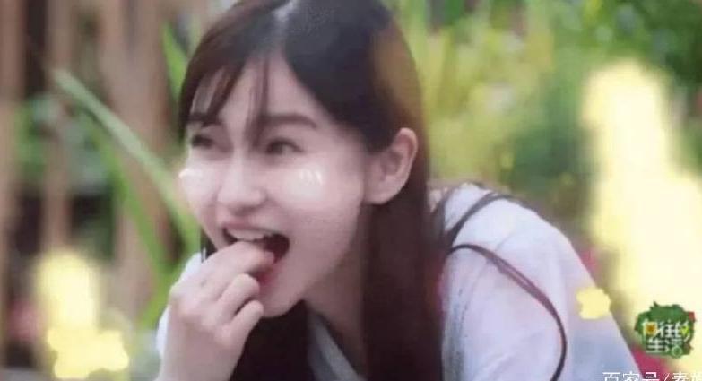 杨颖假吃爆米花被群嘲?官博回应:吃了那么多饺子红烧肉都吃瘫了