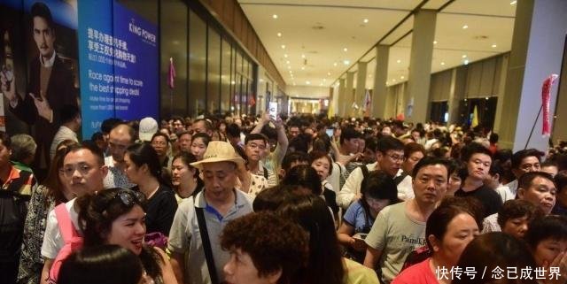 2000元人民币相当于33万韩元,在韩国能干