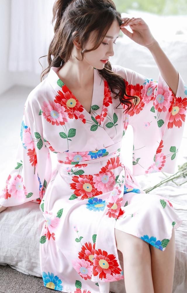 很有女人味的一款睡衣，穿起来真的很与众不同