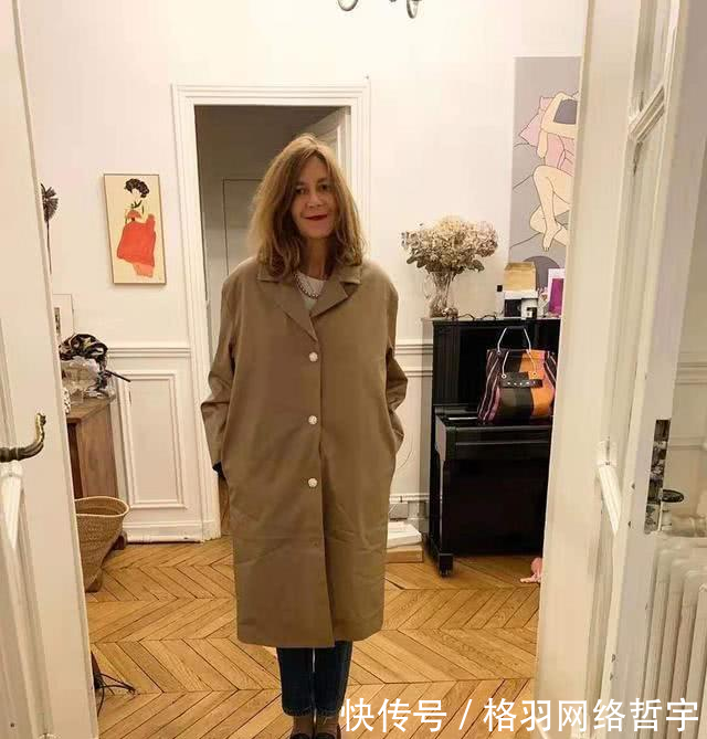  女人：真正有气质的女人，多大年纪都爱赶时髦，瞧72岁潮人搭配太洋气