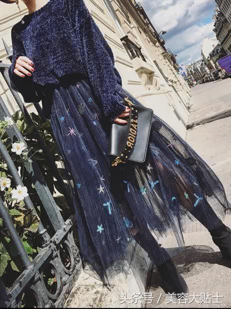 谁说秋季就一定穿长裤？穿网纱裙美出新高度！仙美无敌