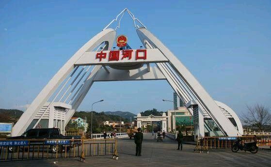 这个城市就在中国，到了早上越南美女会主动上门，晚上回国吃饭