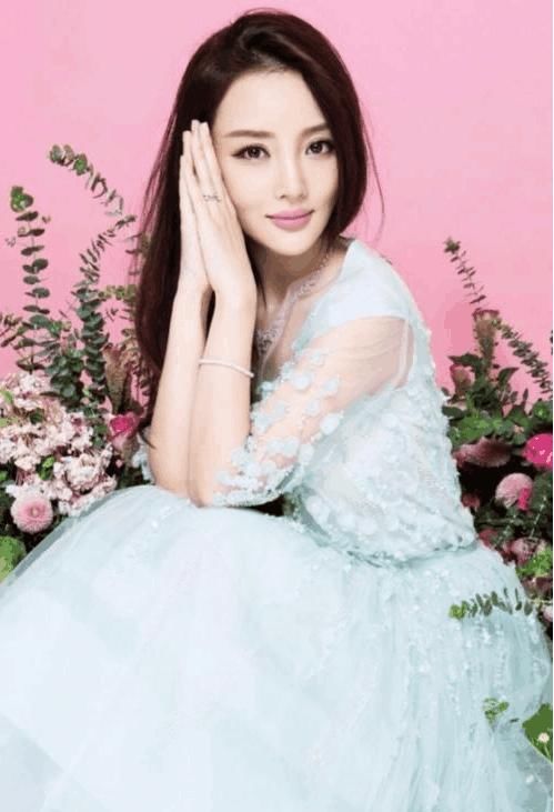 王思聪好友再爆李小璐出轨实锤，圣诞节曾这样邀约PG One