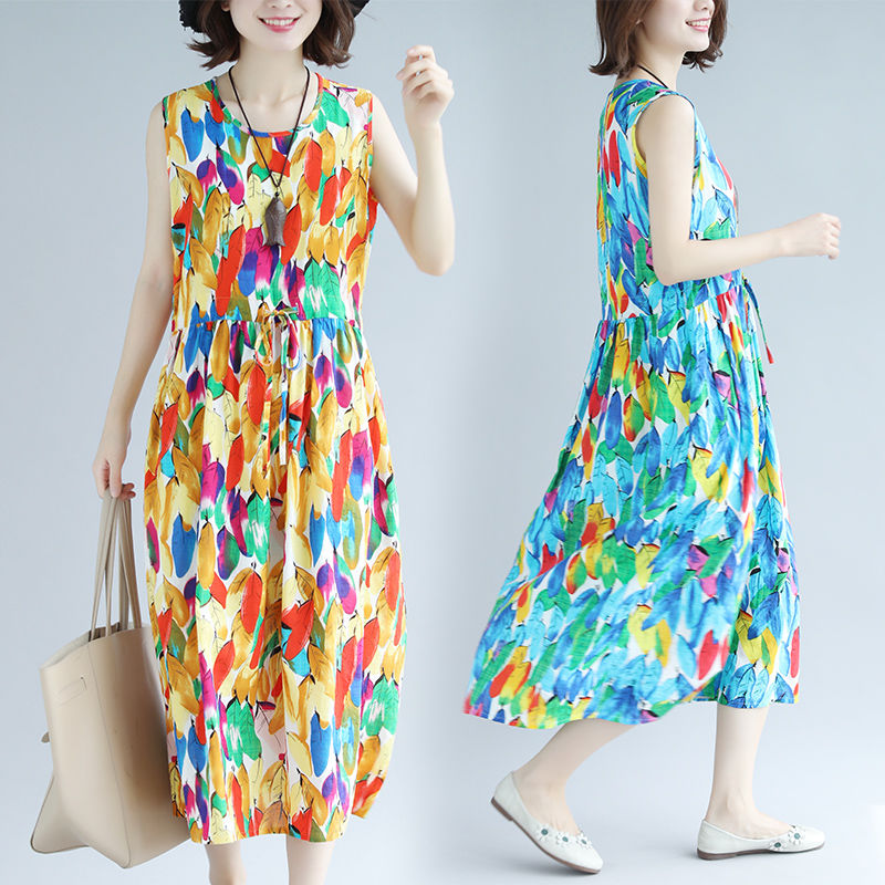 45岁小姨穿上大码女装,隐藏小肚腩遮住小蛮腰,年轻不止10岁