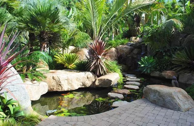 精选 | 32个别墅花园养鱼池设计方案