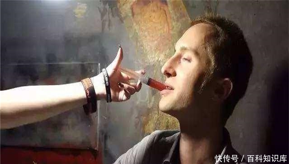 日本最重口的两个地方:由“护士”提供服务,一个创造了世界之最