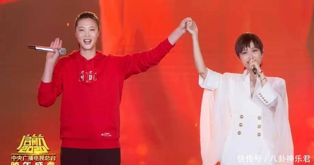 央视跨年晚会魏大勋表演