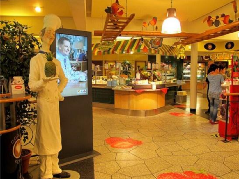 德国和中国的高速公路服务区对比看完才知道什么叫“服务”