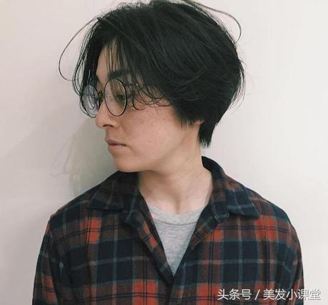 选对短发发型，你也可以时尚又优雅
