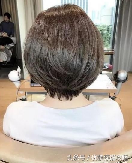 2018年流行“波波头”短发7款，30-40岁的职场女性，不用天天打理