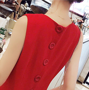 8月新出这款连衣裙，1米5矮个老婆穿，显高洋气，适合小个女人