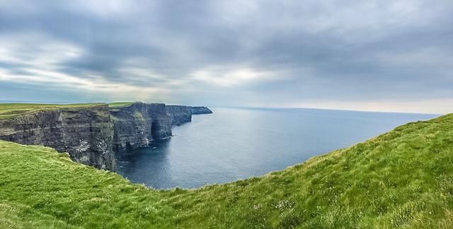 世界最美的悬崖，也是欧洲最高的悬崖，身临其境让人叹为观止!