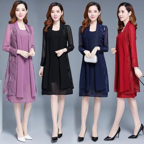 大热天老穿棉麻衫就土了,试试看这小黑裙,一件上身不高级都难