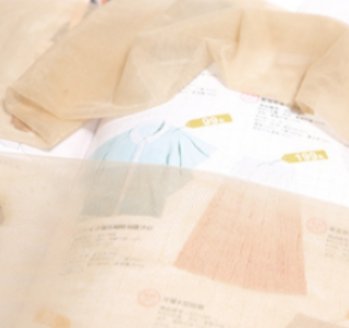 新式太空丝袜:腿粗臀大”速变曼妙身姿，凸显玉足白嫩贼迷人