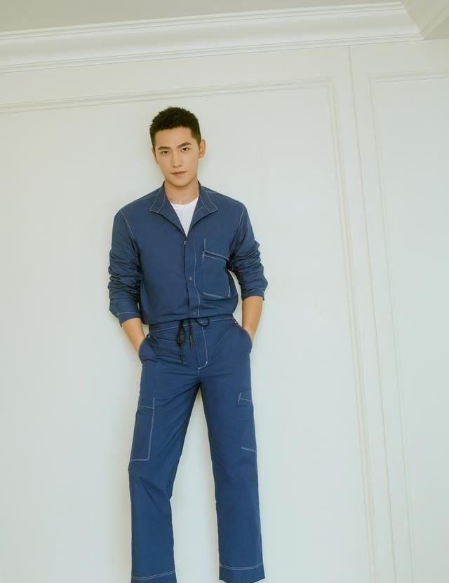  『衬衫』短寸男生遇上工装潮流，2020年最火的搭配模板