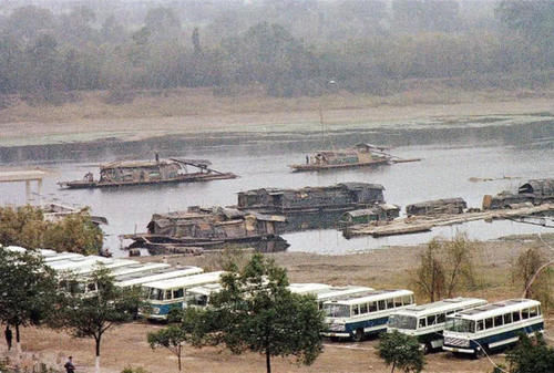 老照片:70年代的广西桂林,带你感受那个时代的桂林城