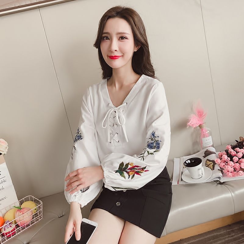 女神不一定要长得多好看,穿这些衬衫,真的美翻整个秋季