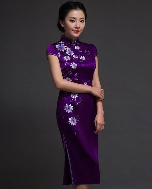  『代表』不同颜色的旗袍代表不同的气质，这7种颜色的旗袍，哪一款适合你