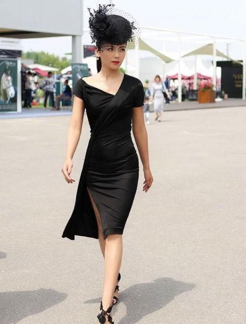 刘涛英伦穿扮惊艳众人，贵族名媛范十足，美到认不出!