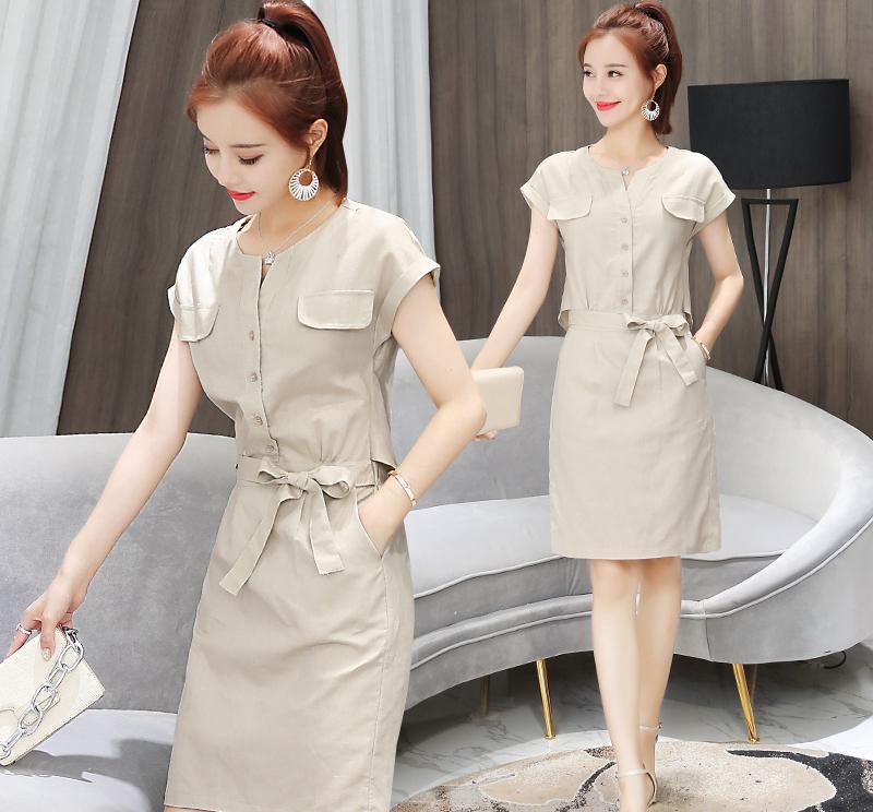 女人五官平平没关系,穿衣打扮要关注,6款连衣裙让你气质倍增