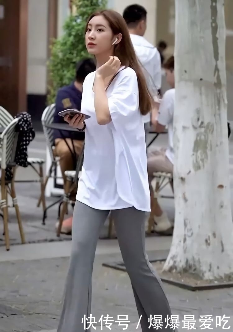  美女■美女是来街拍还是去买菜，穿着“睡衣”就出门了，够接地气