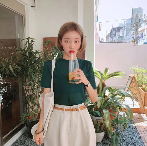 短发韩国小姐姐告诉你：穿衣搭配原来要掌握这些技巧