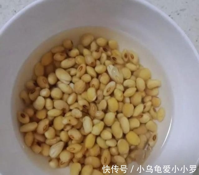  [最该]这东西，女人最该吃，淡化斑点，皮肤白皙，更有弹性